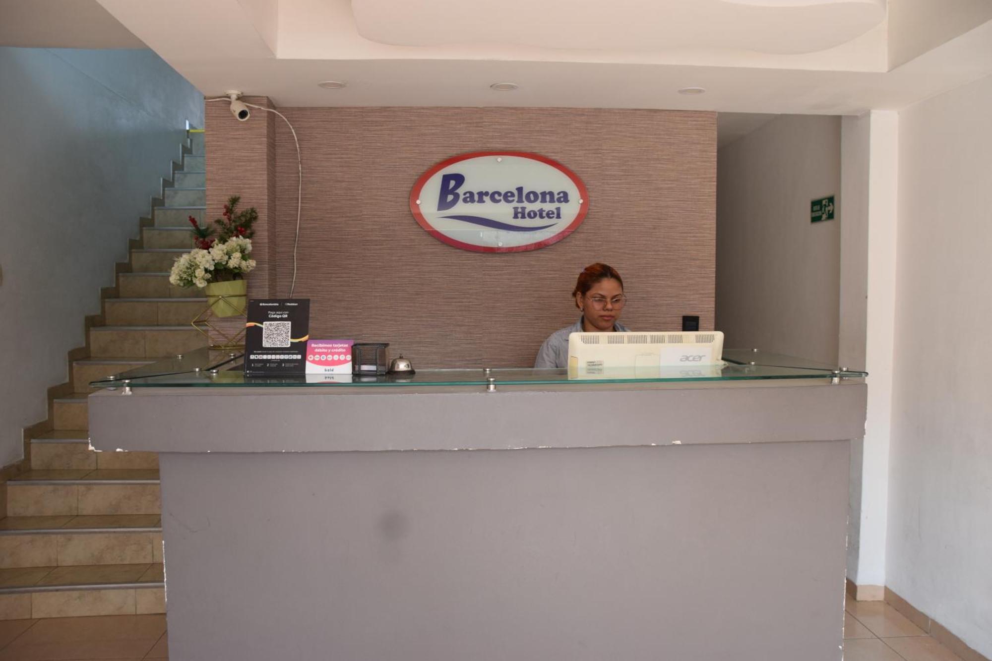 Hotel Barcelona Montería エクステリア 写真