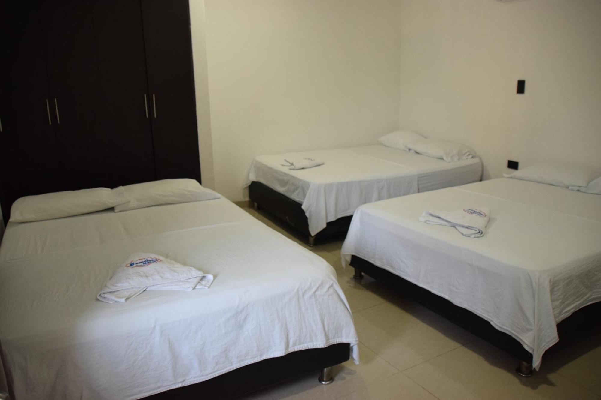 Hotel Barcelona Montería エクステリア 写真