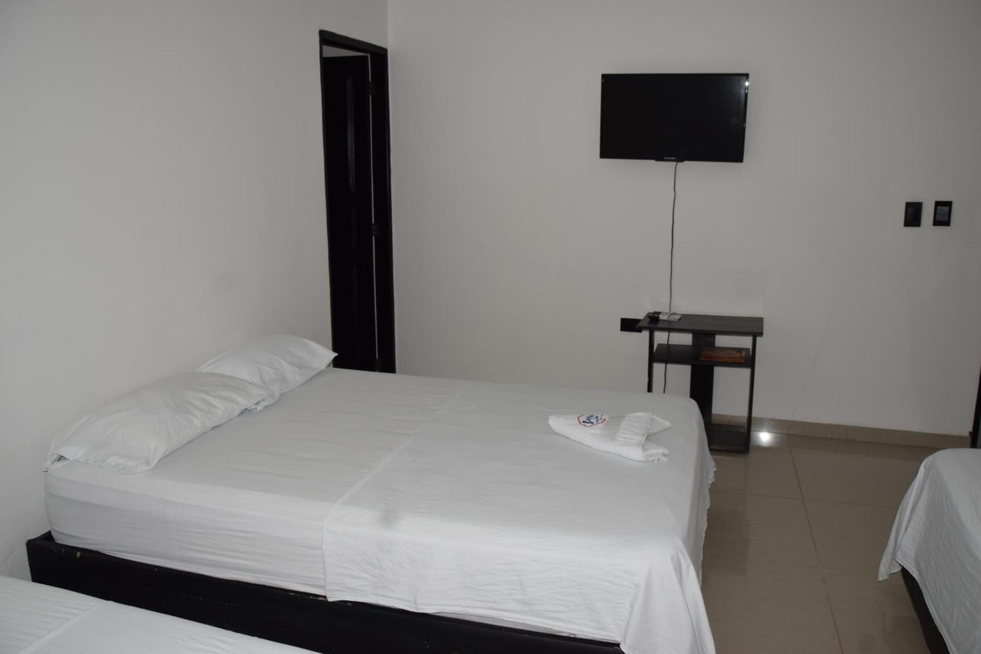 Hotel Barcelona Montería エクステリア 写真