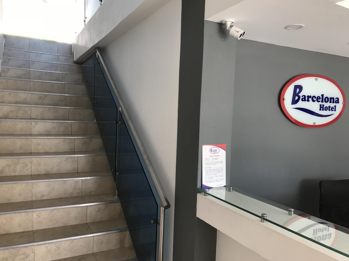 Hotel Barcelona Montería エクステリア 写真